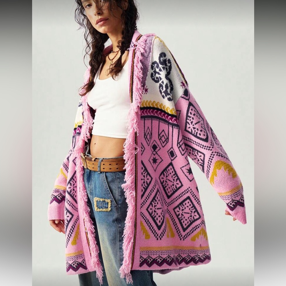 Floral boho knit fringe cardigan sweater Pink Patterned Hooded Cardigan - Picture 2 of 5